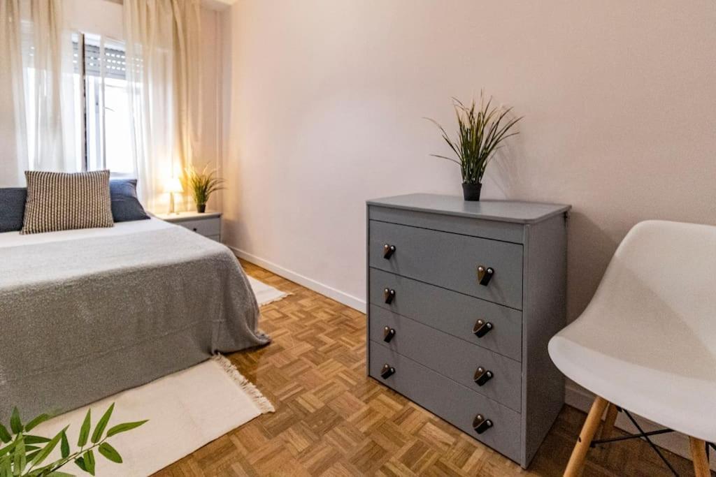 Apartamento Piso Con Terraza En Rio Madri